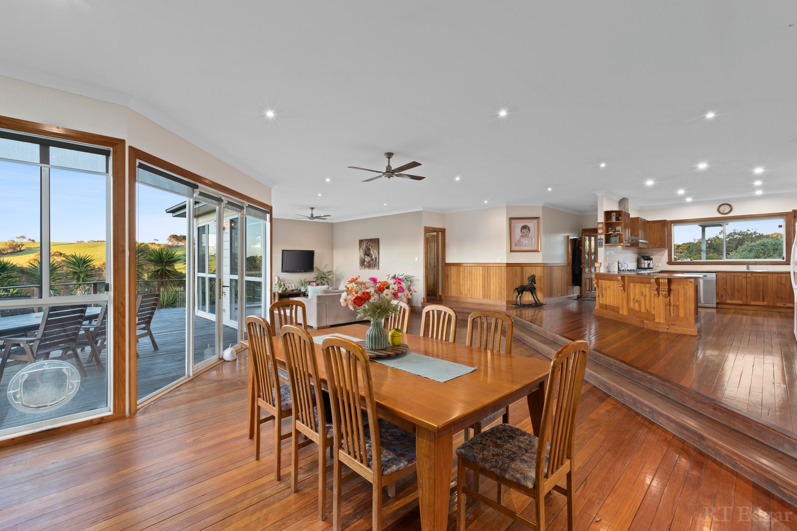 Real Estate and Property in 2087-2089 Portarlington Road, Drysdale, VIC