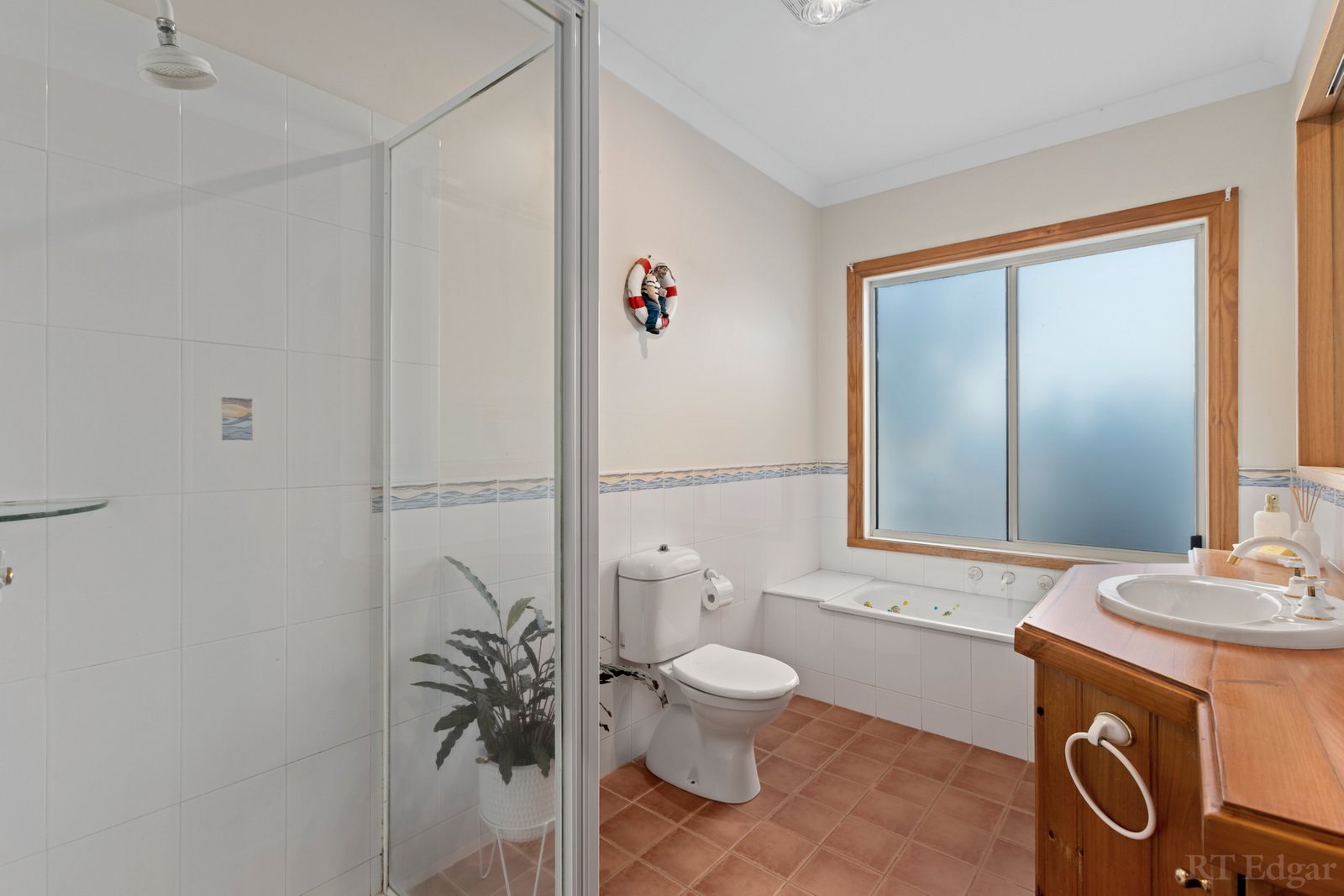 Real Estate and Property in 2087-2089 Portarlington Road, Drysdale, VIC