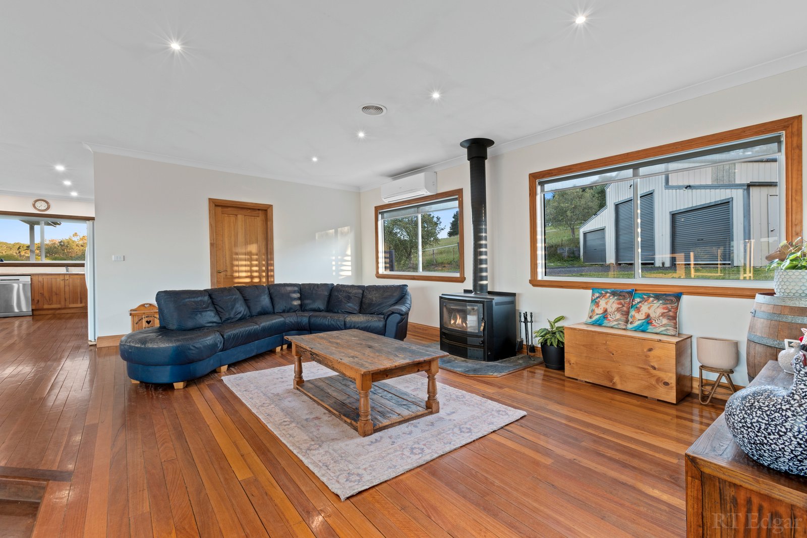 Real Estate and Property in 2087-2089 Portarlington Road, Drysdale, VIC