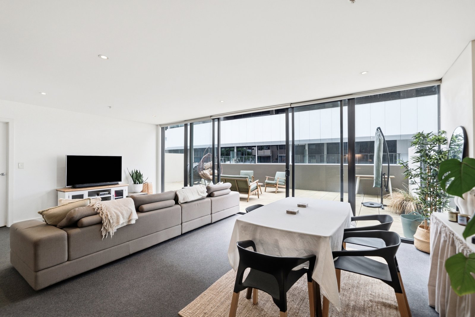 Gallery: 208/700 Chapel Street