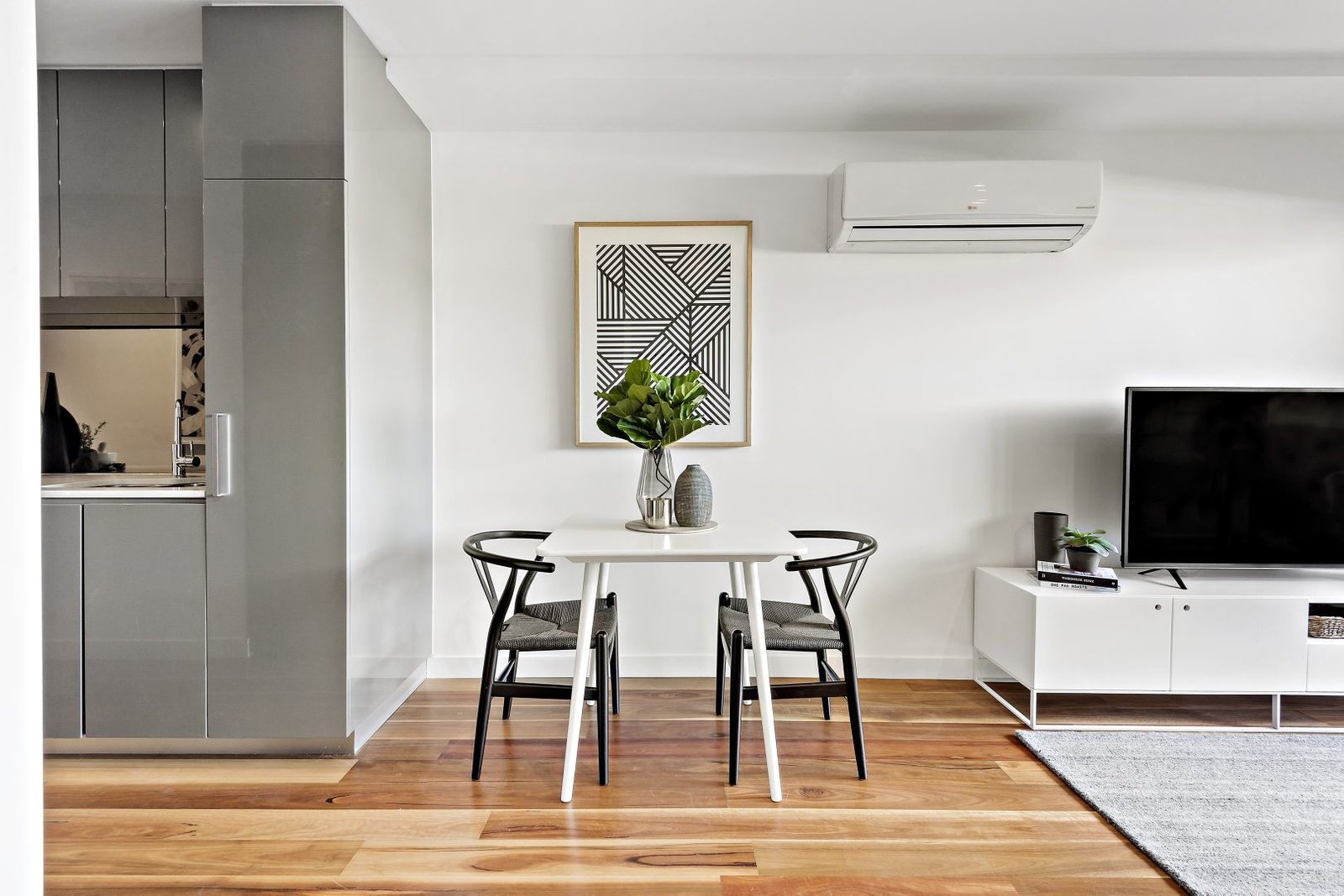 Gallery: 208/88 Dow Street