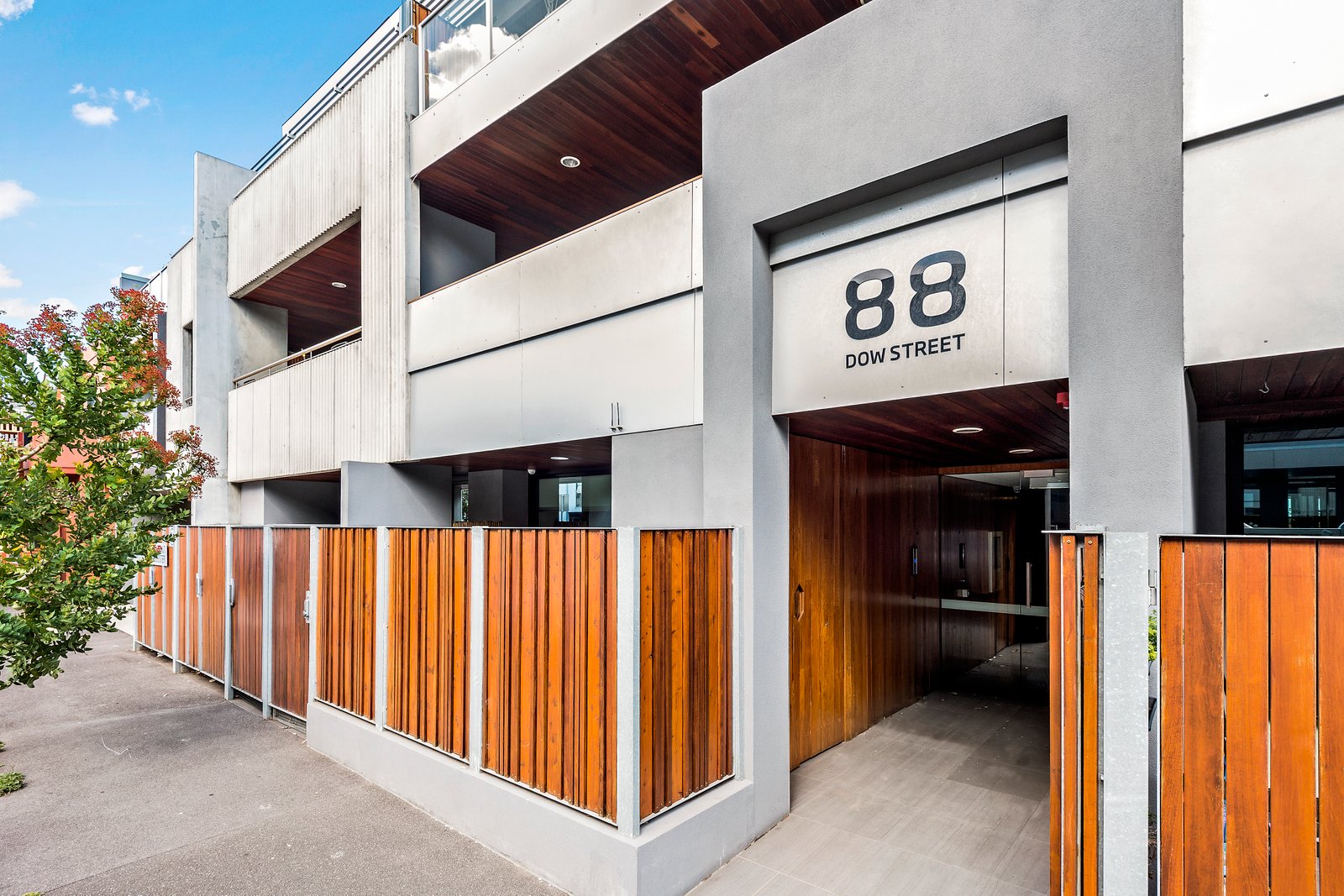 Gallery: 208/88 Dow Street