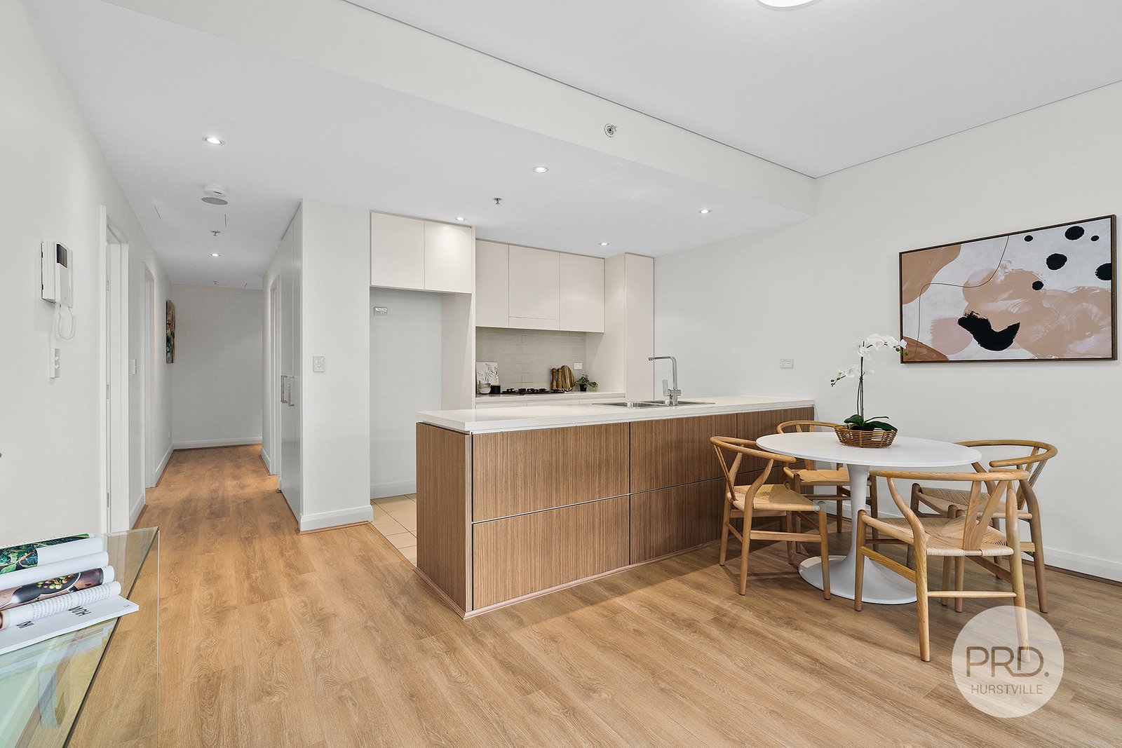 208/99 Forest Road HURSTVILLE 3
