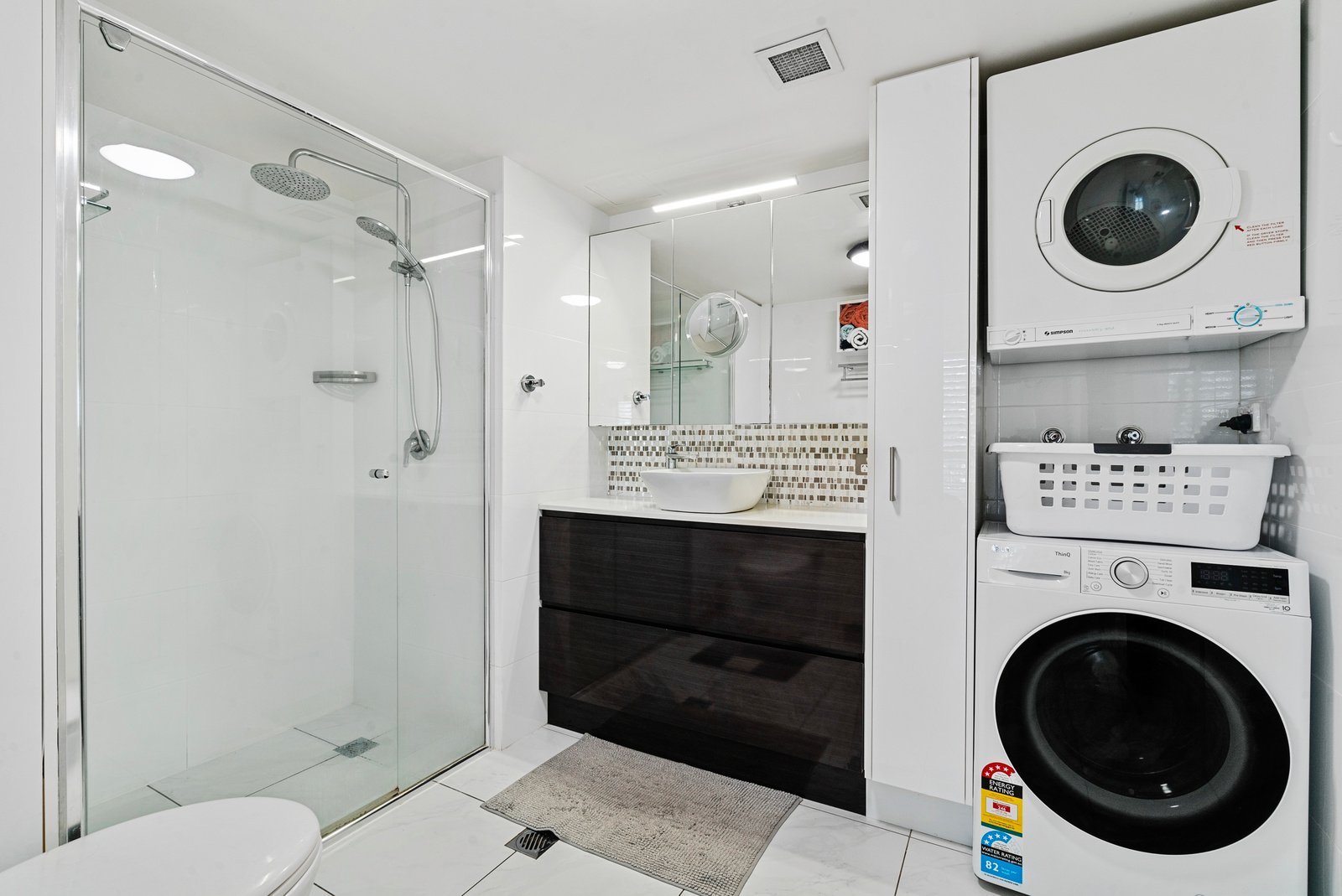 208/99 Griffith Street COOLANGATTA 7