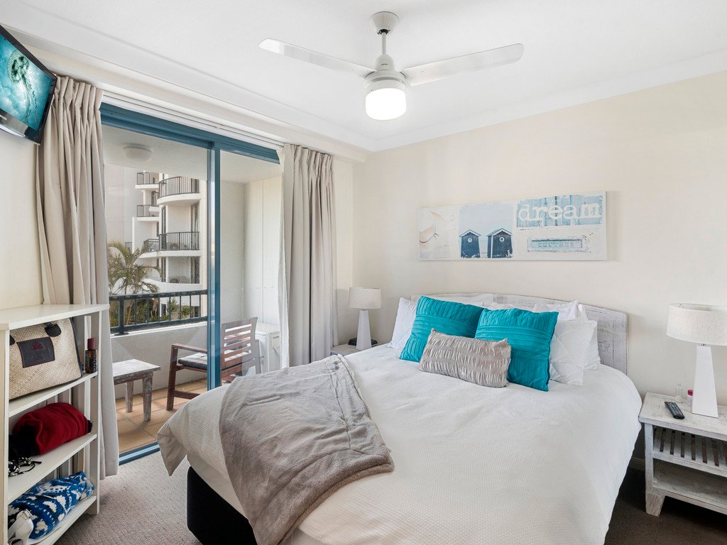 208/99 Griffith Street COOLANGATTA 8