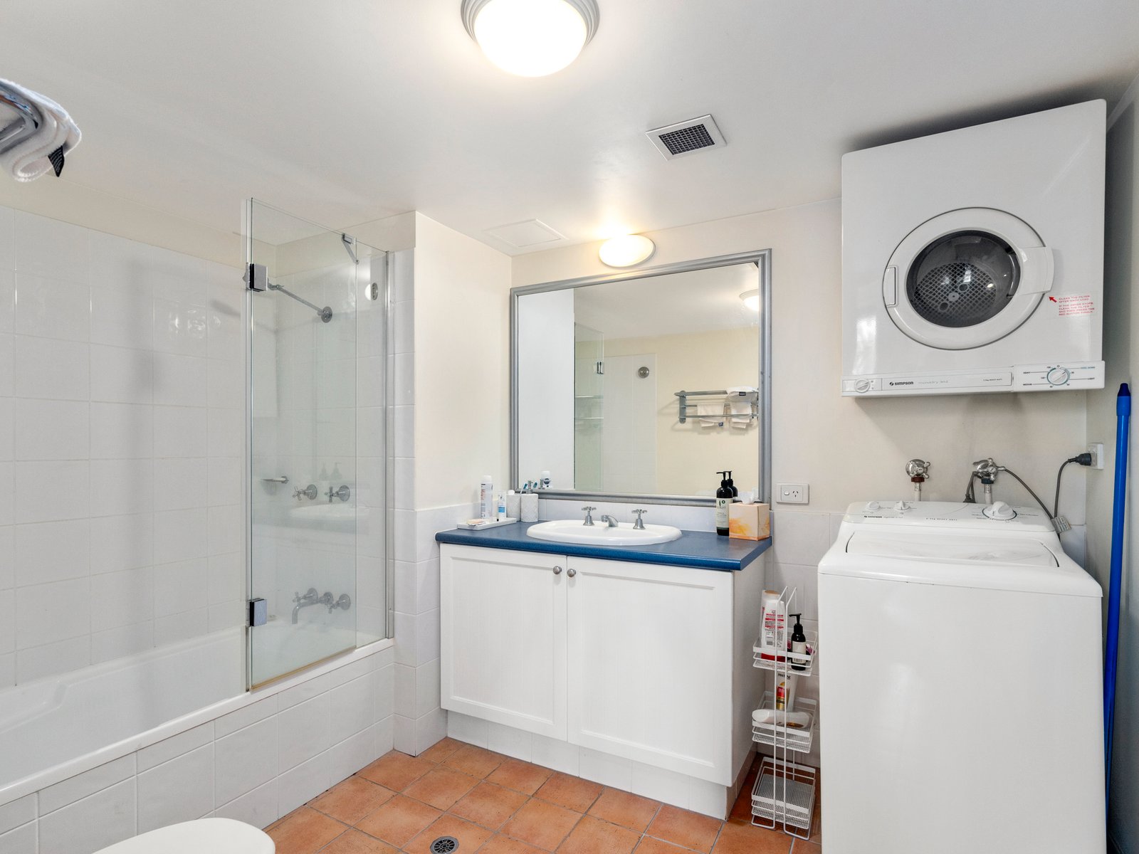 208/99 Griffith Street COOLANGATTA 9