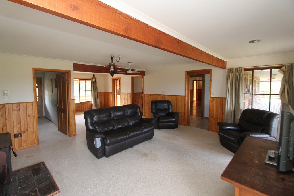 209 Davis Road BERRINGA 9