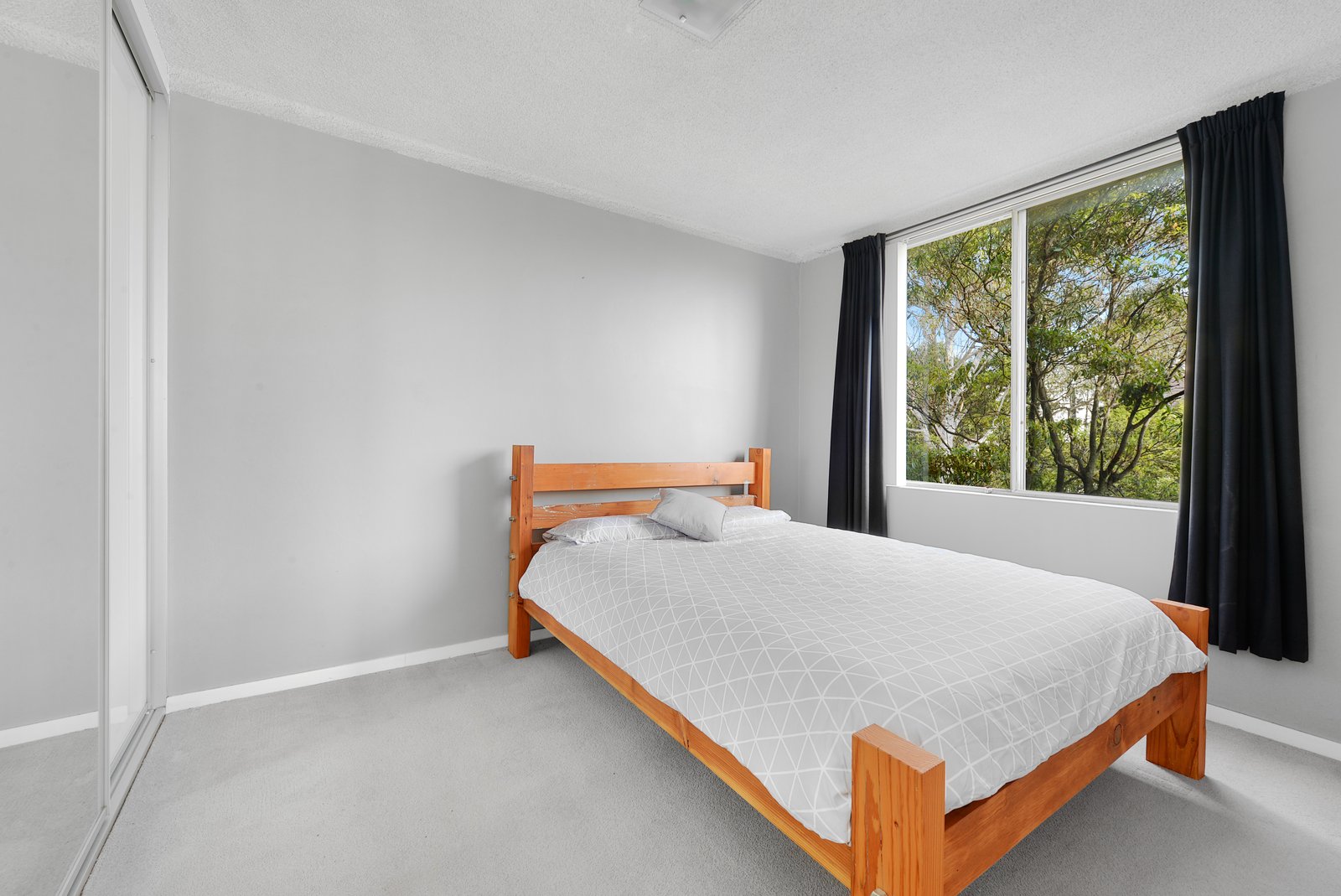 20/9 Grace Campbell Crescent HILLSDALE 7