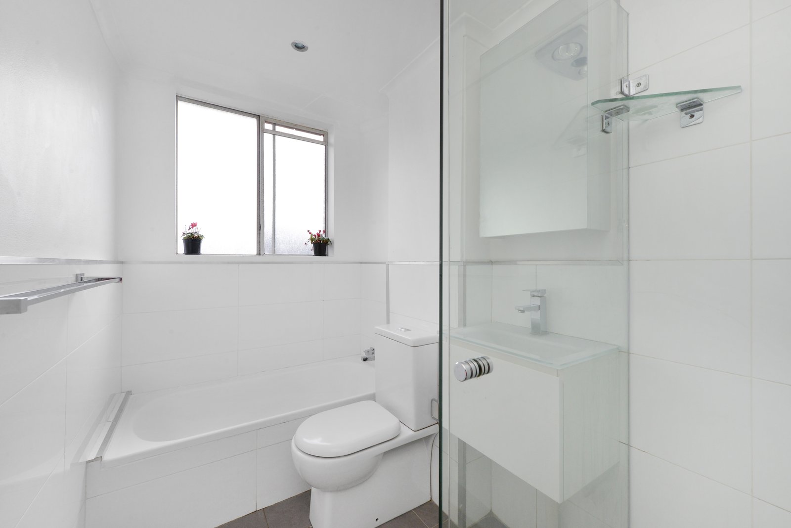 20/9 Grace Campbell Crescent HILLSDALE 8