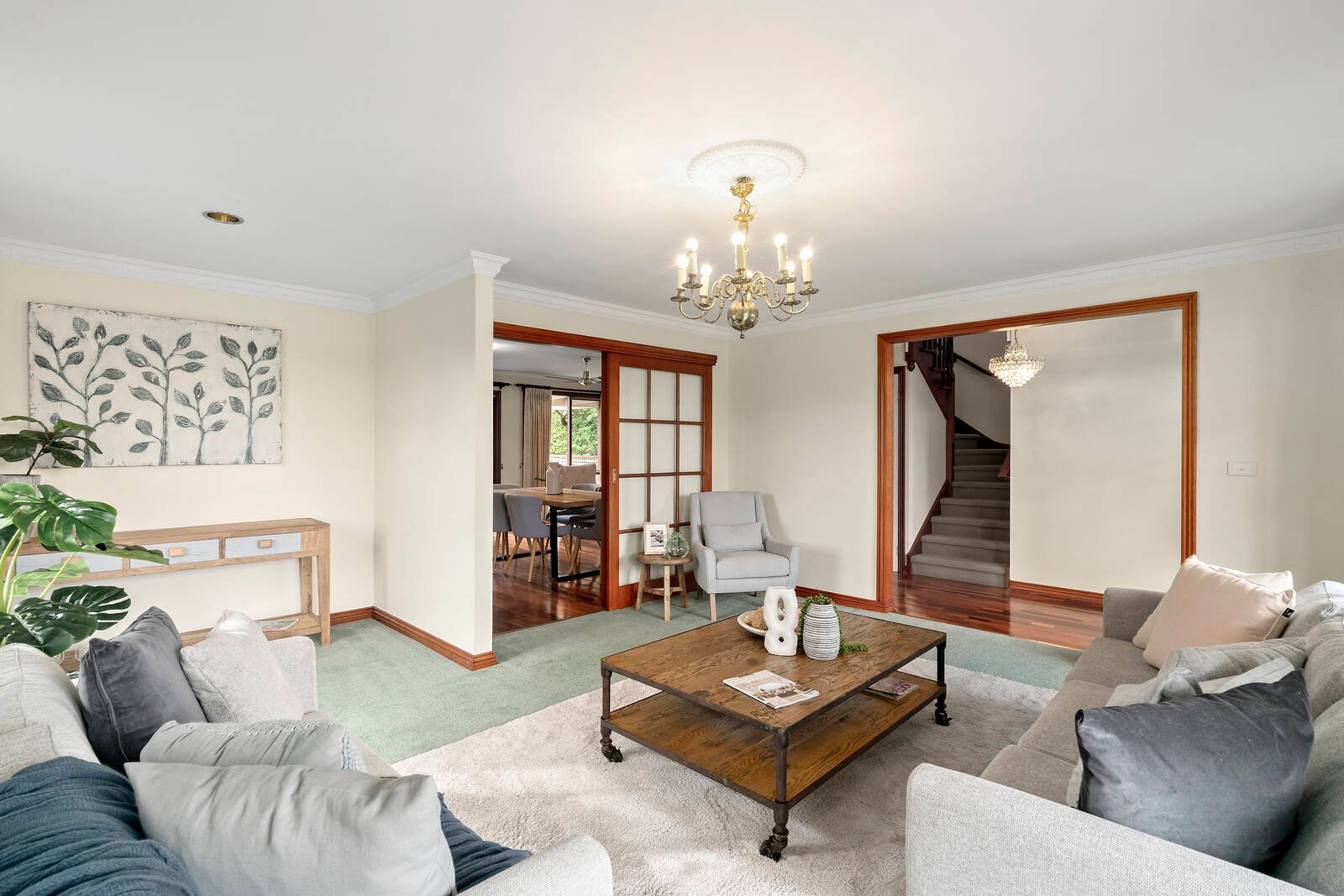 Gallery: 209 Heatherhill Road