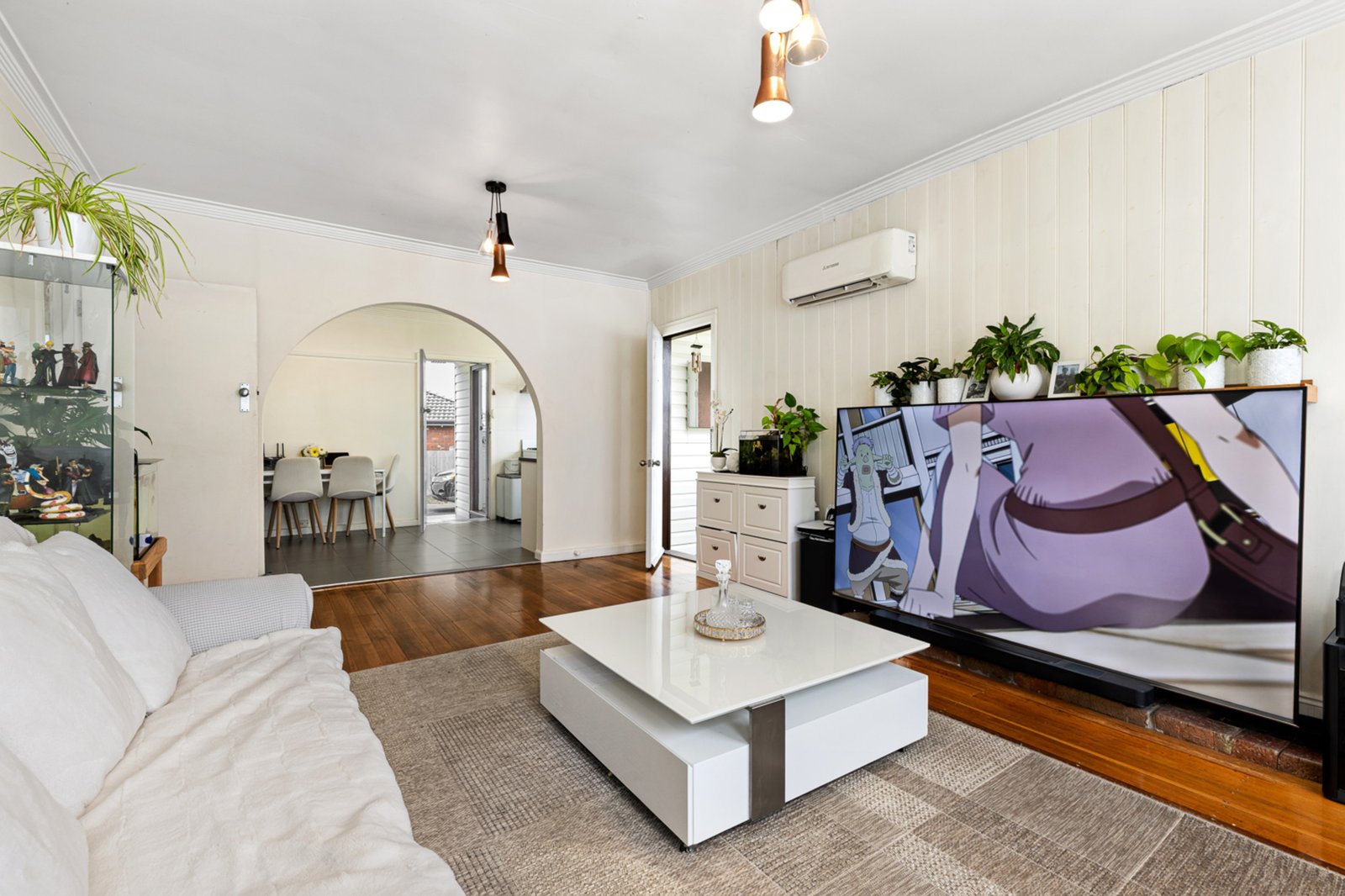 Gallery: 209 Sutton Street