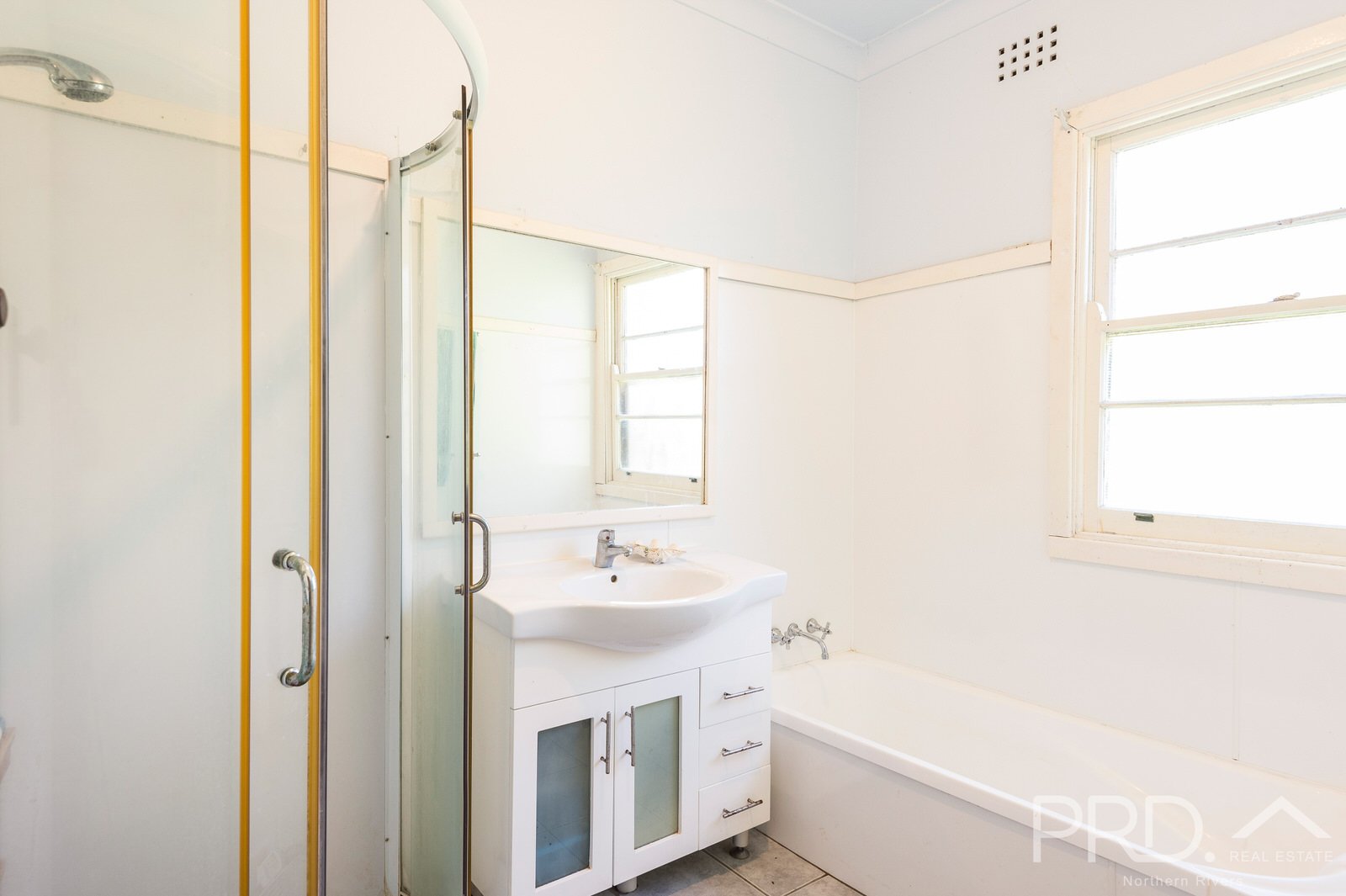 209 Wyrallah Road EAST LISMORE 9