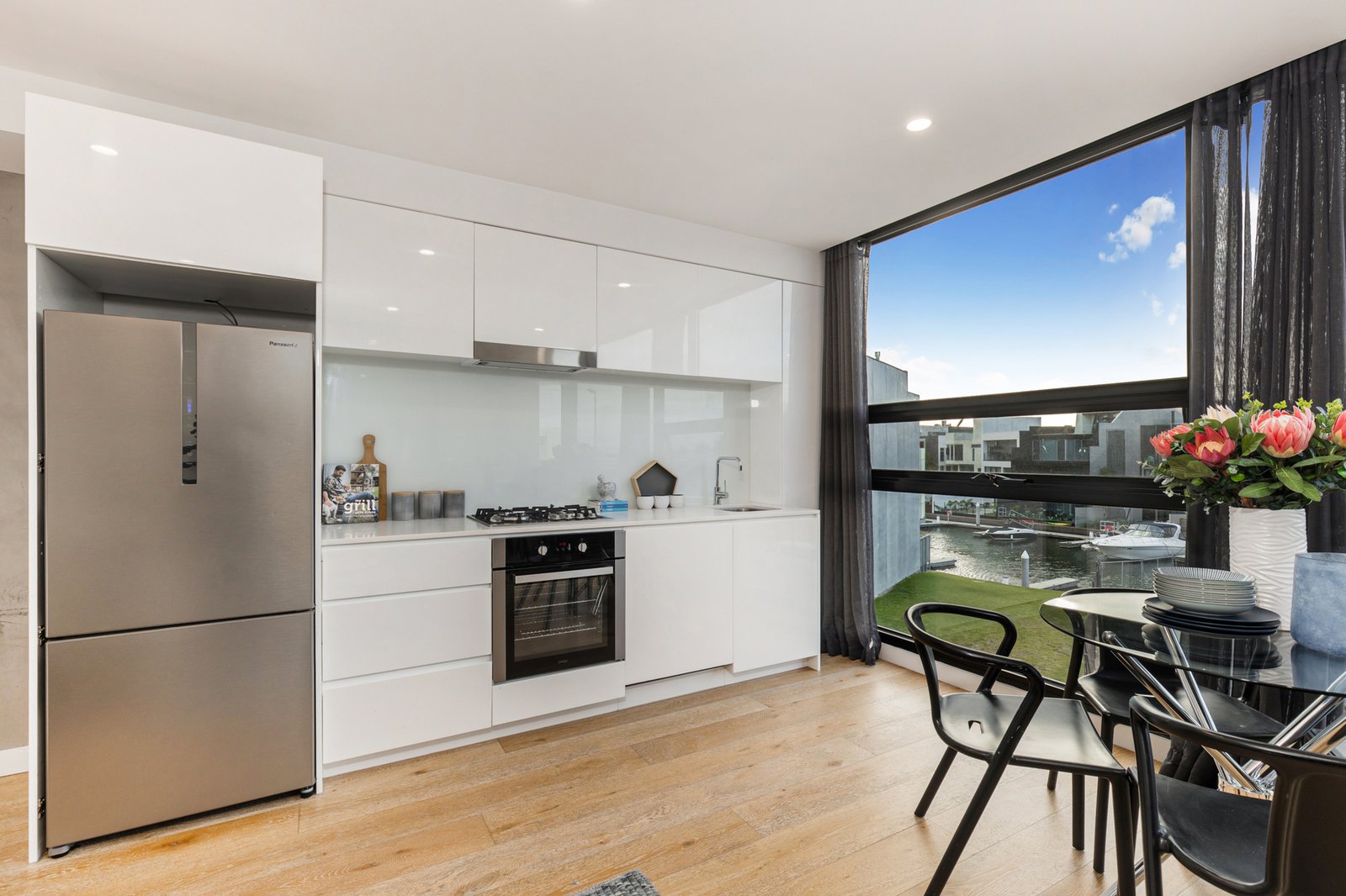 Gallery: 209/109 Mcleod Road