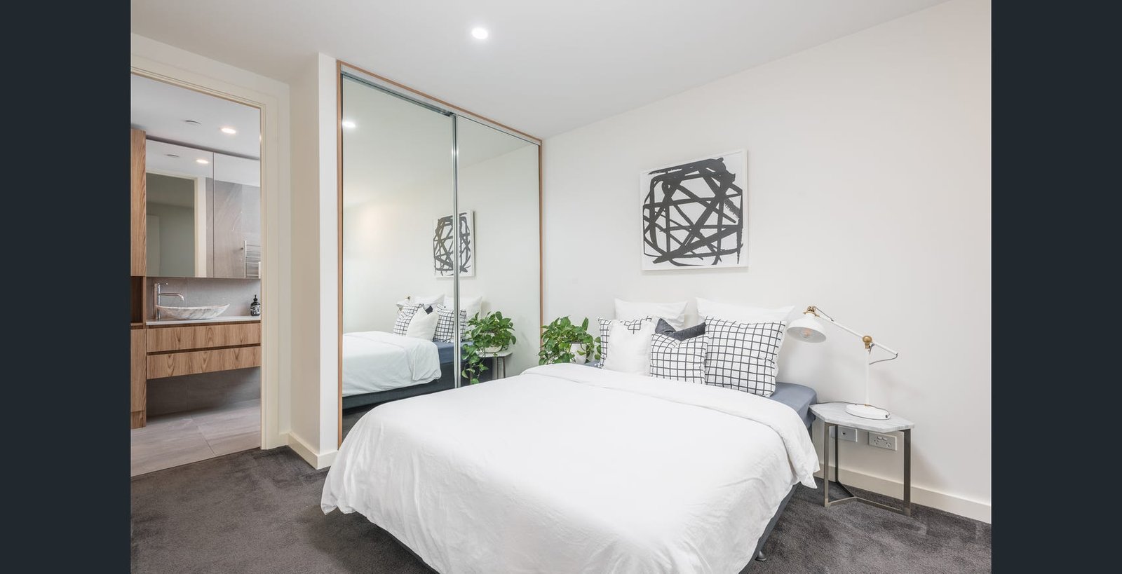 Gallery: 209/15 Vickery Street