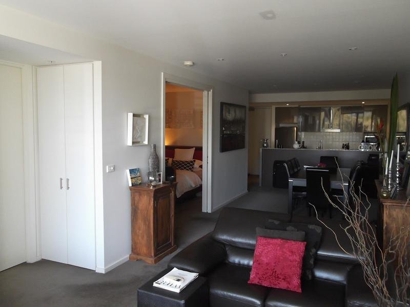 Gallery: 209/166 Rouse Street