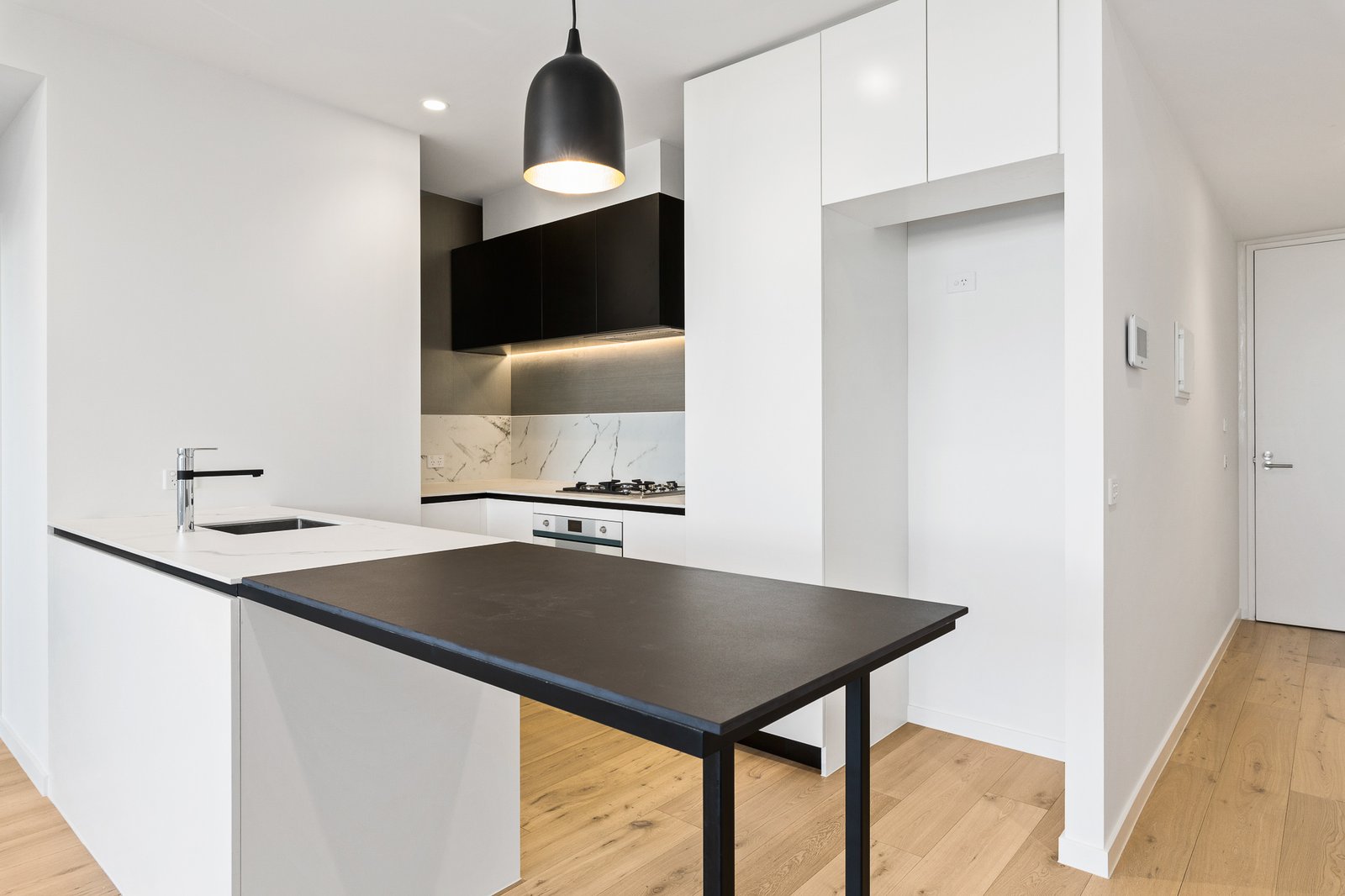 Gallery: 209/25-29 Alma Road