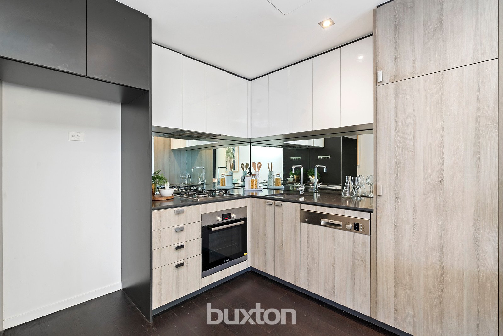 Gallery: 209/284-286 Highett Road