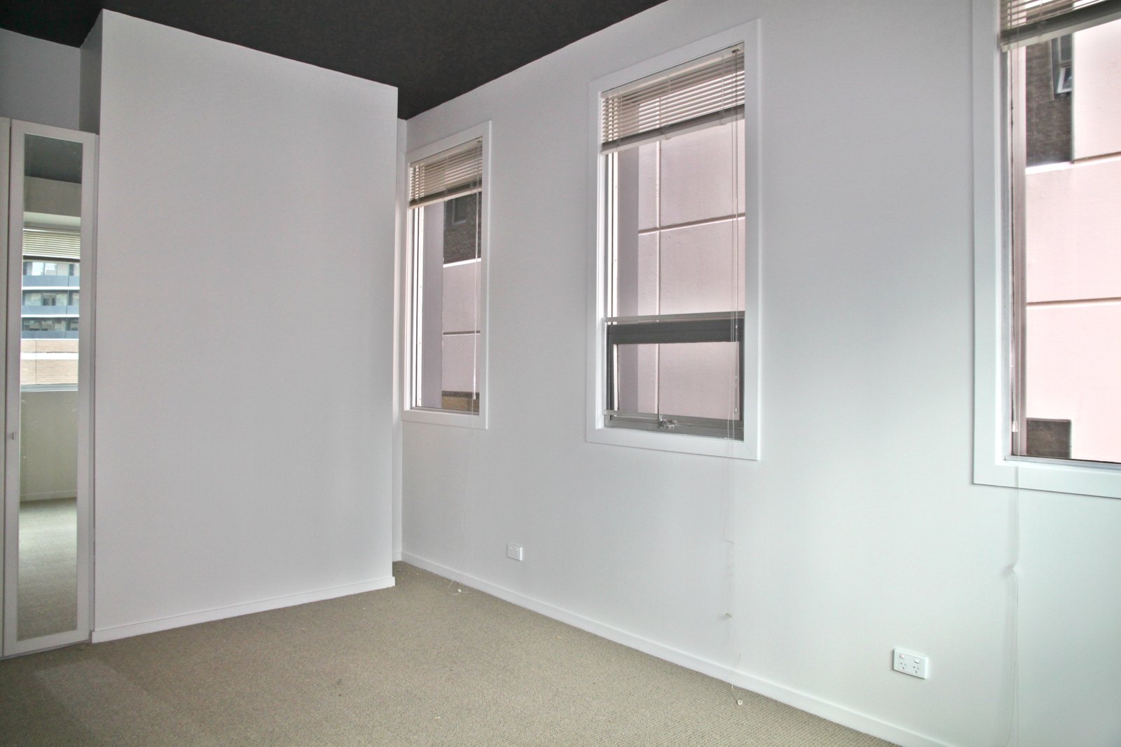 Gallery: 209/320 St Kilda Road