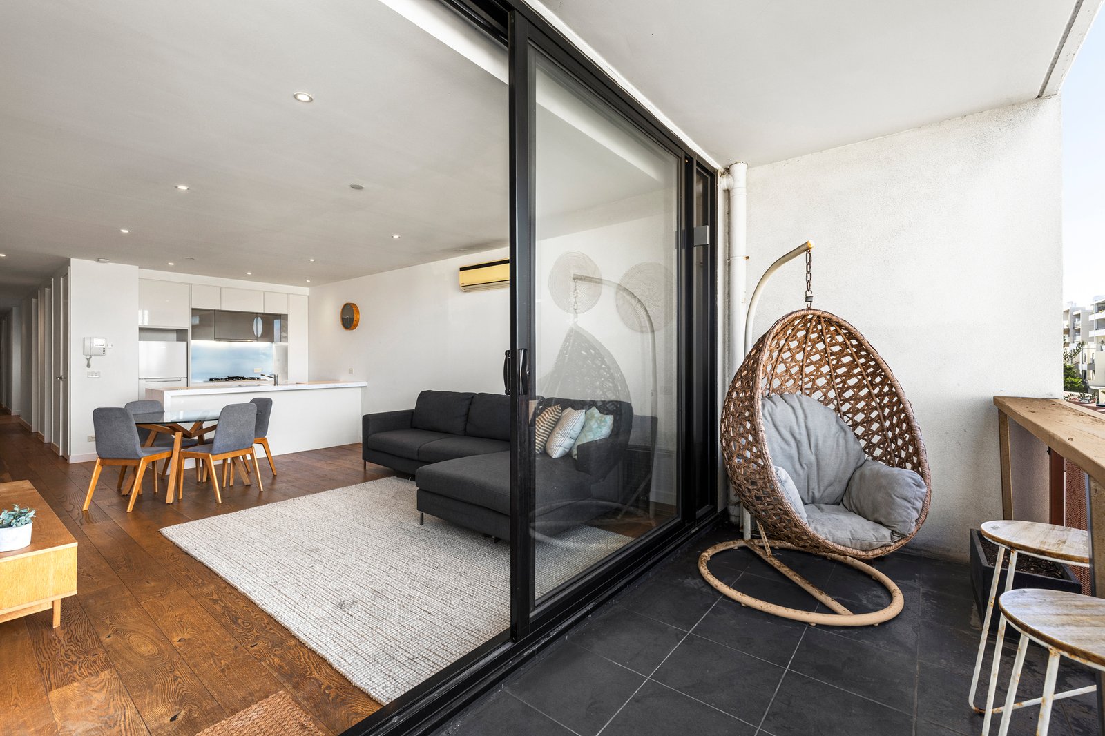 Gallery: 209/41 Nott Street