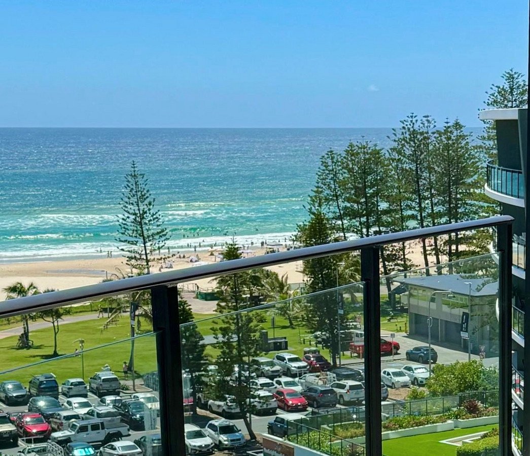 2094/2-14 The Esplanade Burleigh Heads 2