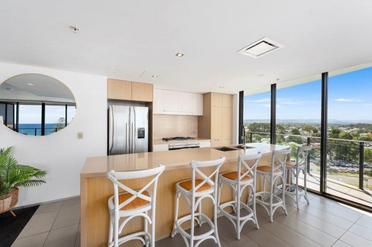 2094/2-14 The Esplanade Burleigh Heads 9