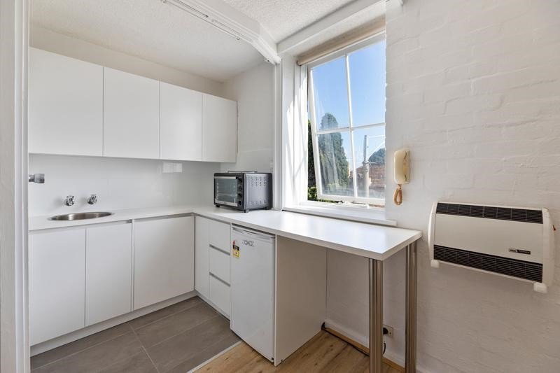 Gallery: 209/44 Barkly Street