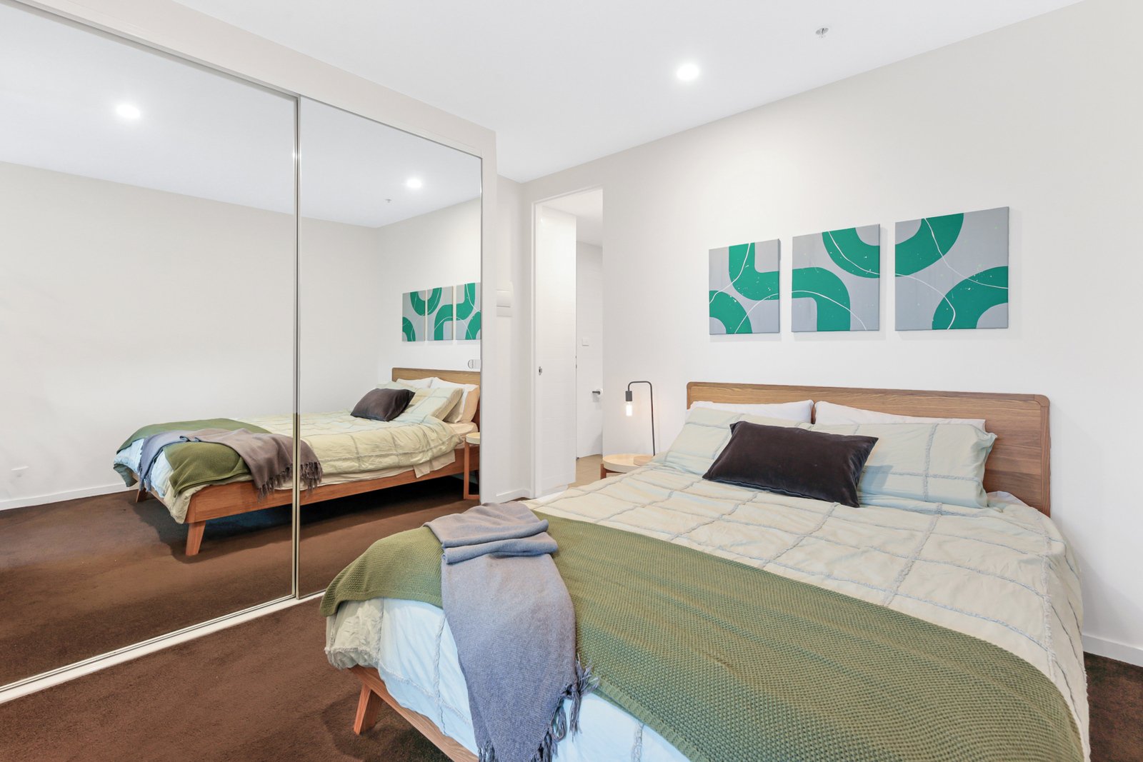 Gallery: 209/83-85 Drummond Street