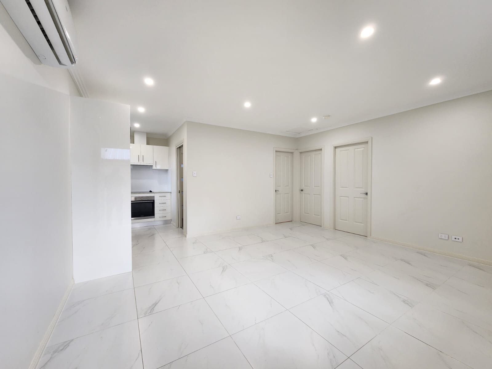 20a Brisbane Avenue LURNEA 2