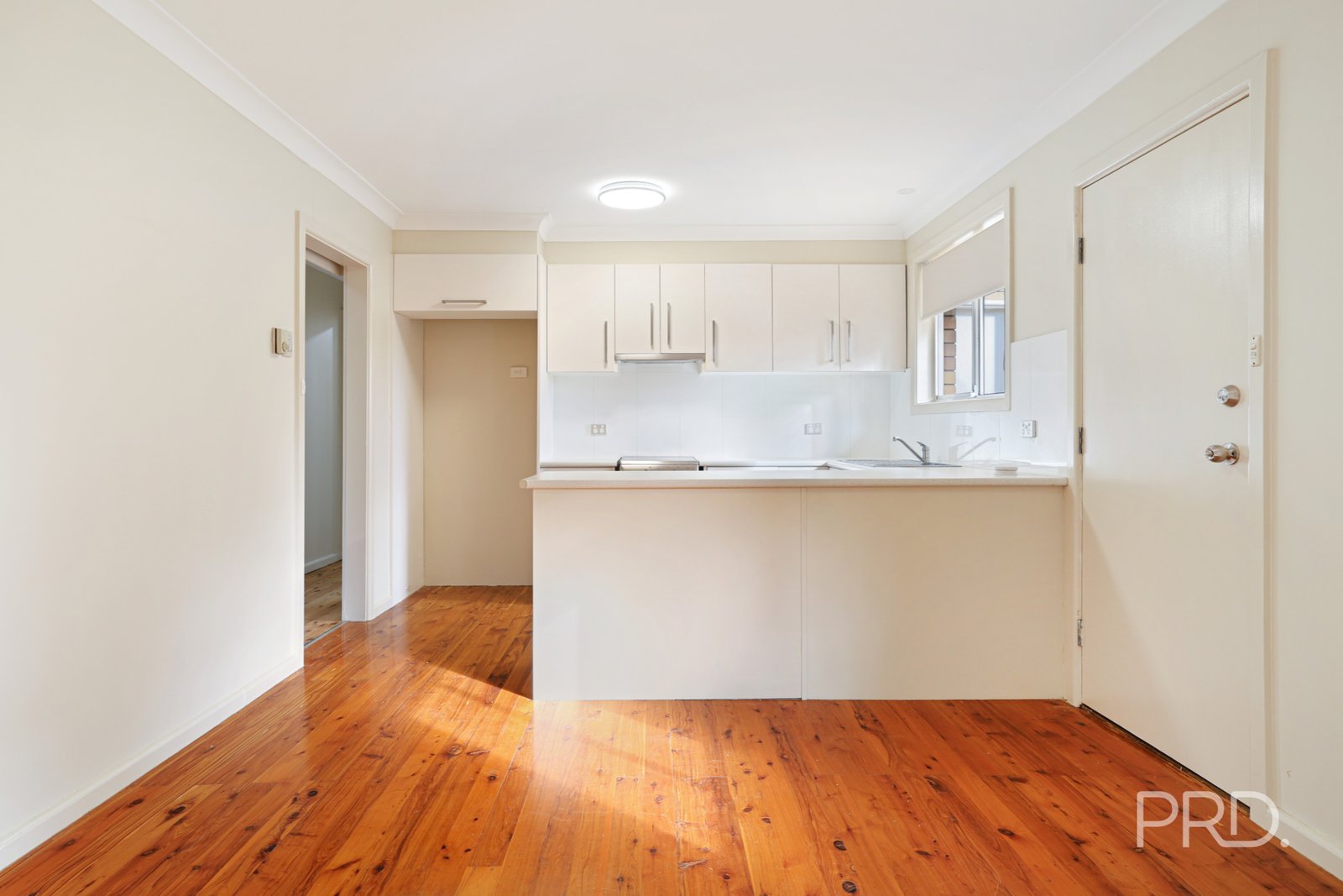 20a Churchill Street TAMWORTH 3