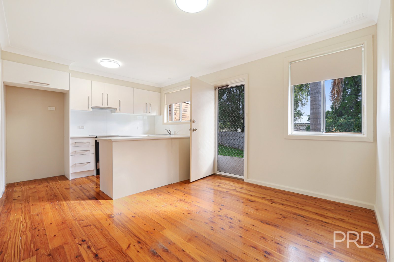 20a Churchill Street TAMWORTH 4