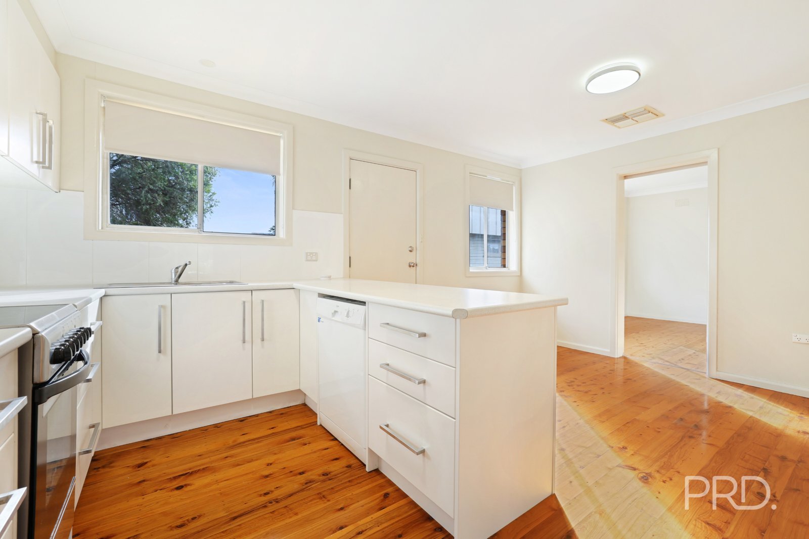 20a Churchill Street TAMWORTH 5