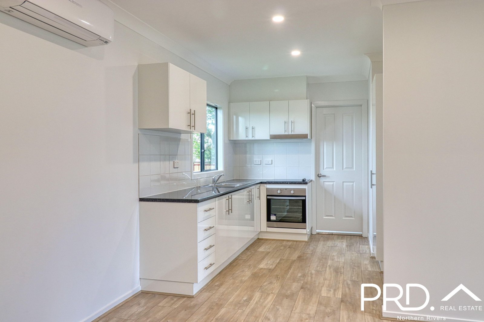 20a Convent Parade CASINO 2