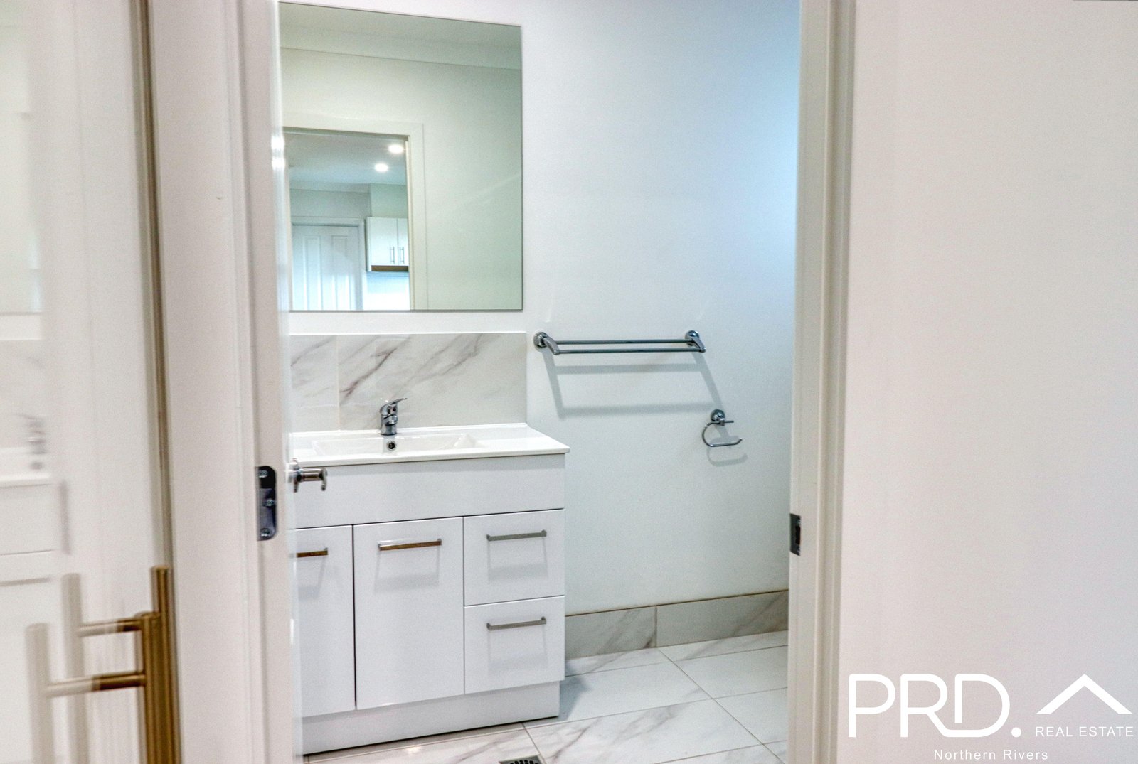 20a Convent Parade CASINO 8