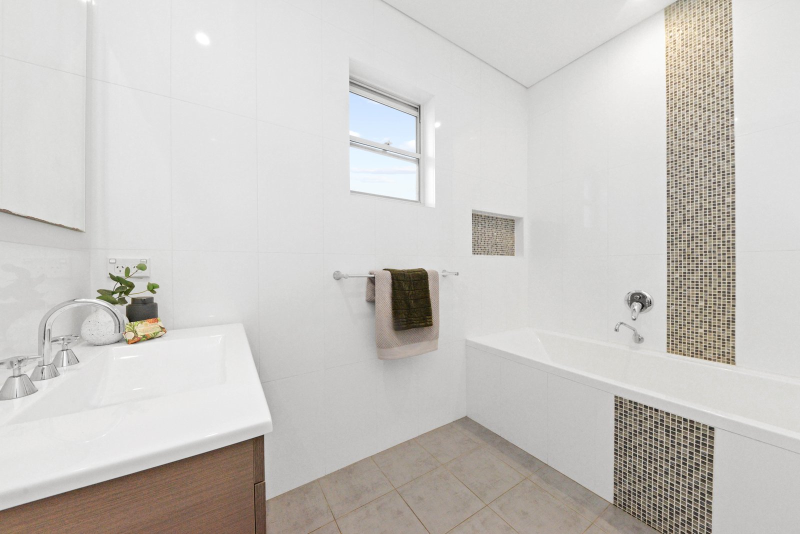 20A Lasseter Avenue CHIFLEY 14