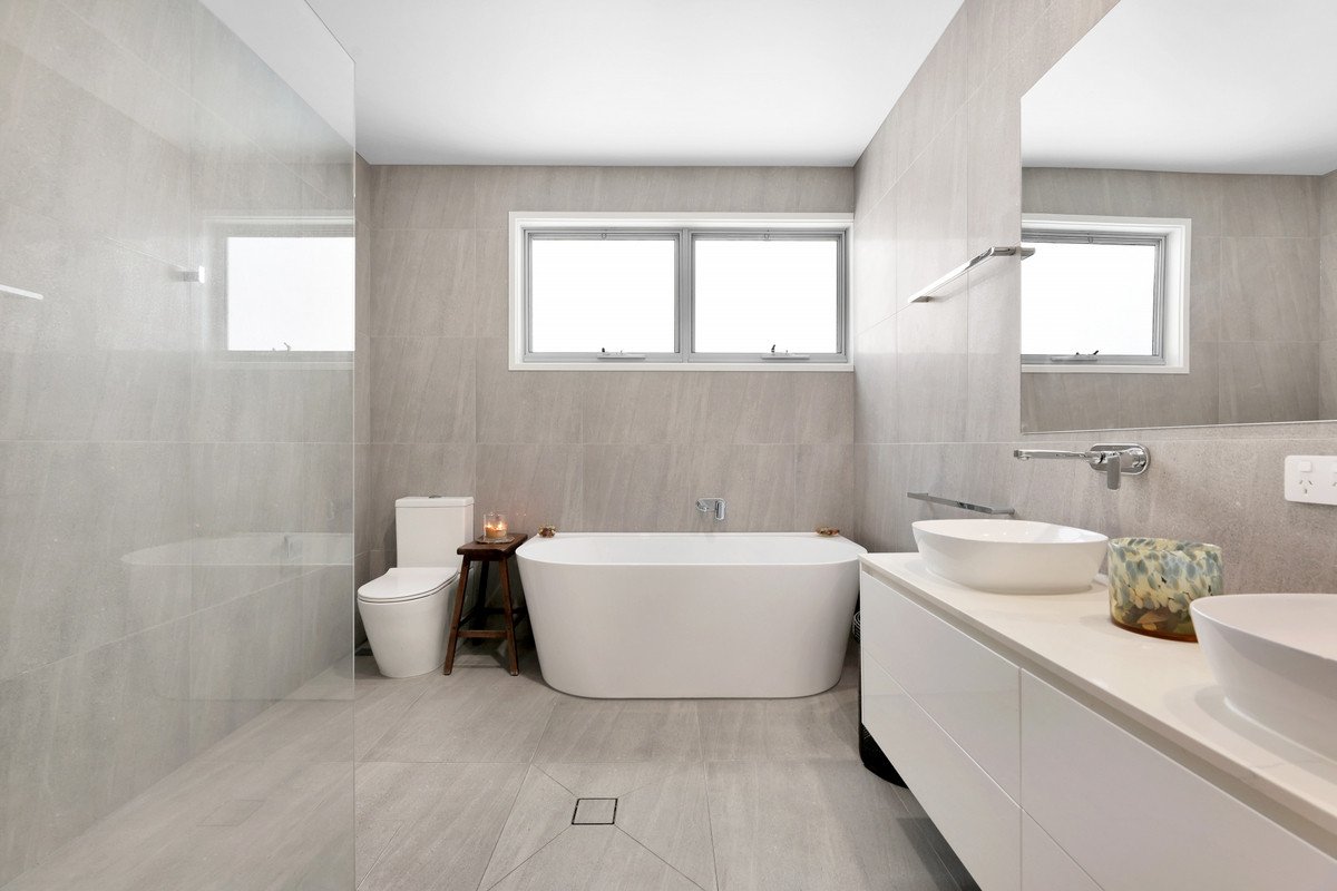 20a Sunshine Parade MIAMI 12