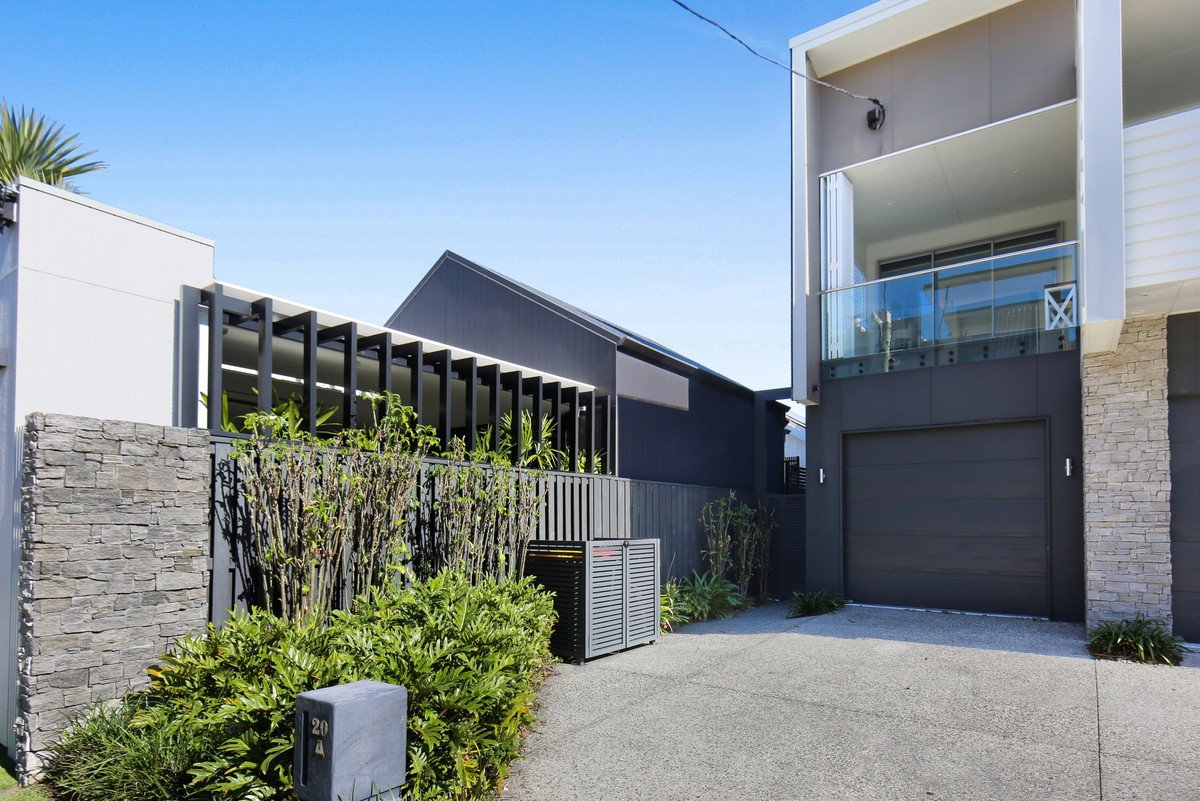 20a Sunshine Parade MIAMI 20