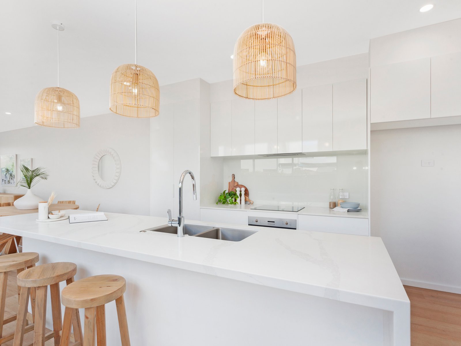 20a Sunshine Parade MIAMI 3