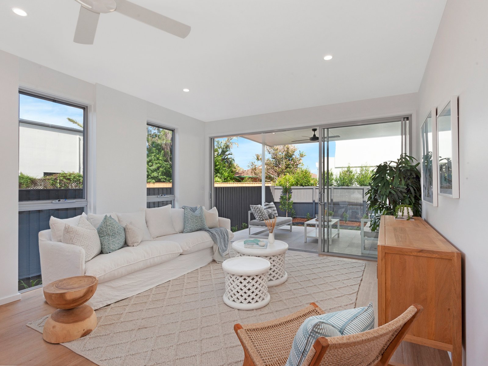 20a Sunshine Parade MIAMI 5