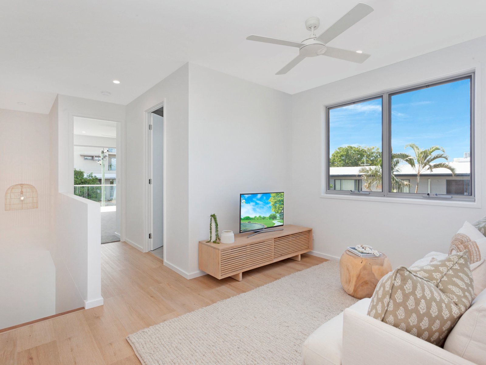 20a Sunshine Parade MIAMI 7