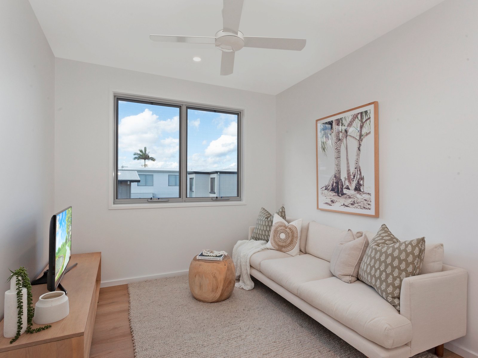 20a Sunshine Parade MIAMI 12