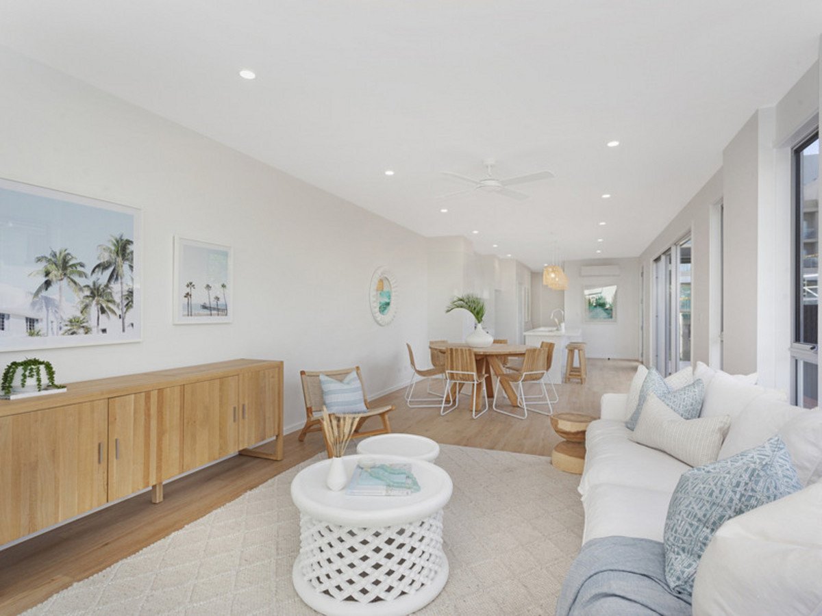 20a Sunshine Parade MIAMI 5