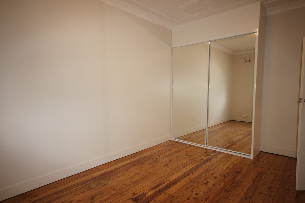 20A William Street MARRICKVILLE 4