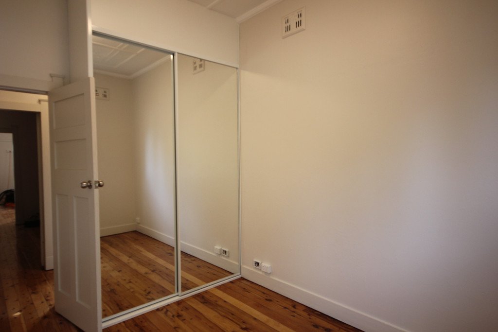 20A William Street MARRICKVILLE 5