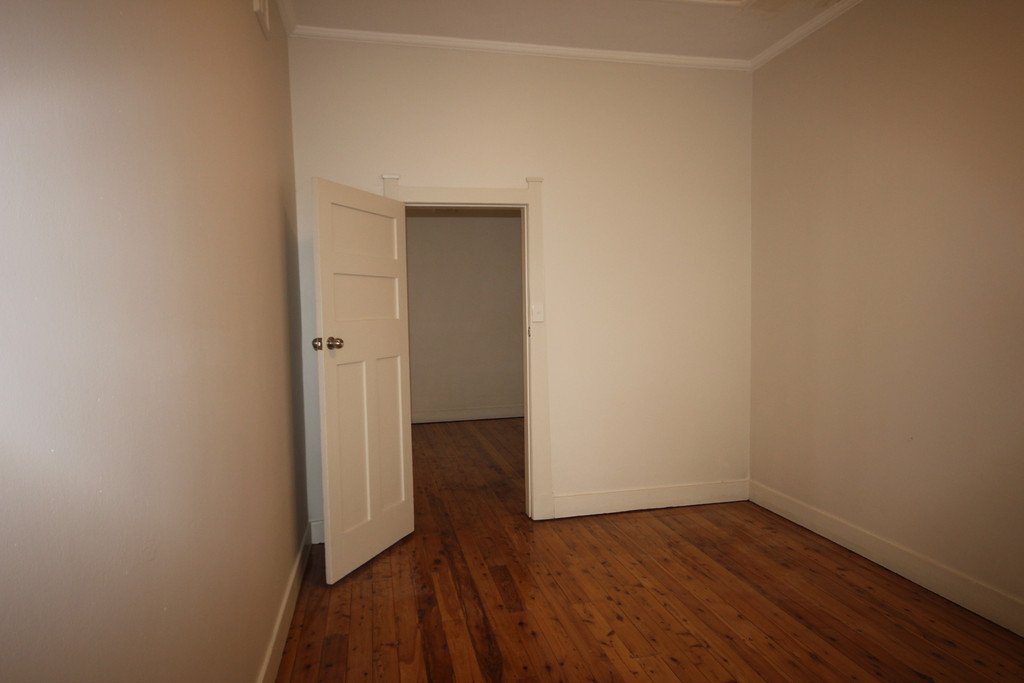 20A William Street MARRICKVILLE 6