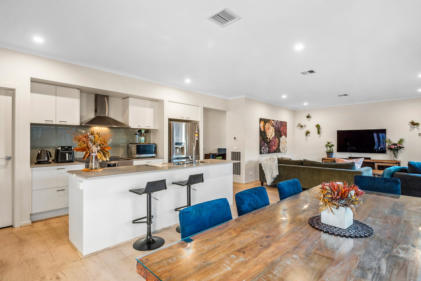 Real Estate and Property in 20B Anslow Street, Woodend, VIC