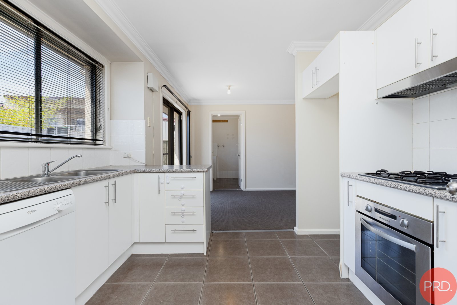 20B Stronach Avenue EAST MAITLAND 2