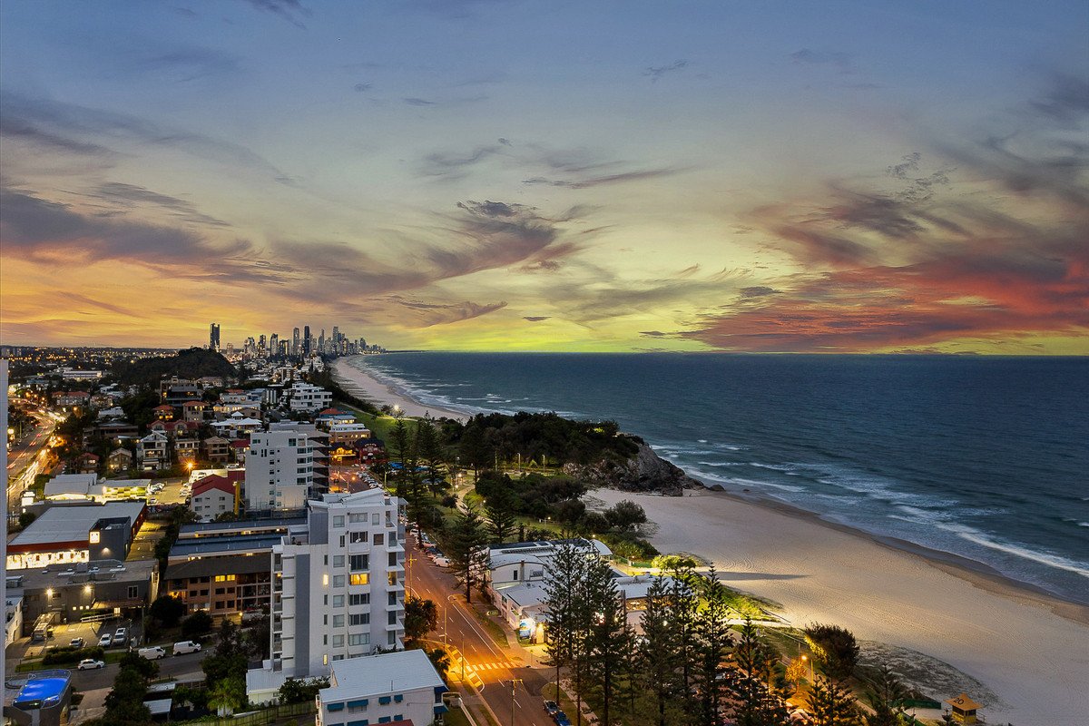 20E/238 The Esplanade Burleigh Heads 3