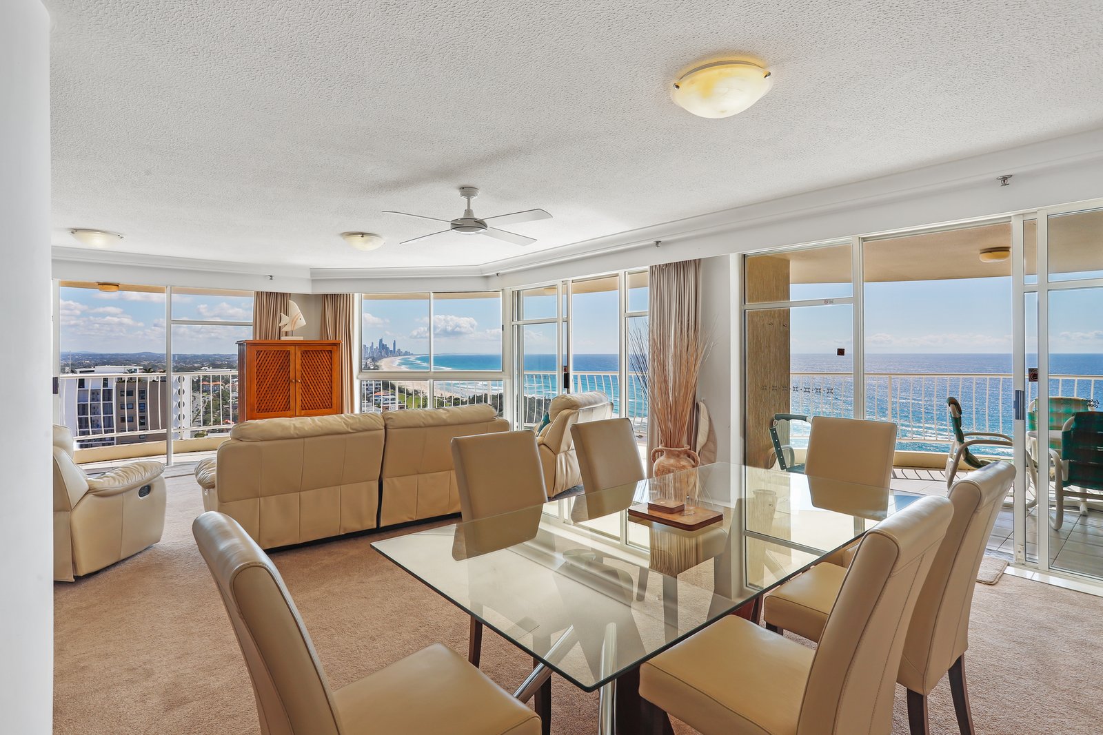 20E/238 The Esplanade BURLEIGH HEADS 1