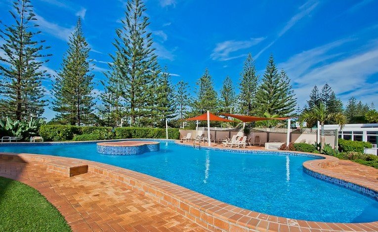 20E/238 The Esplanade BURLEIGH HEADS 8