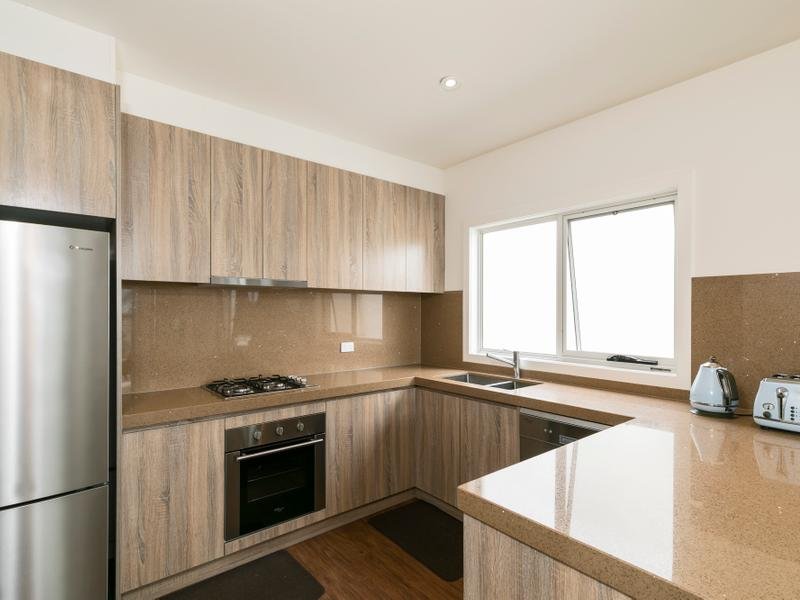 Gallery: 2/1-1A Bath Street